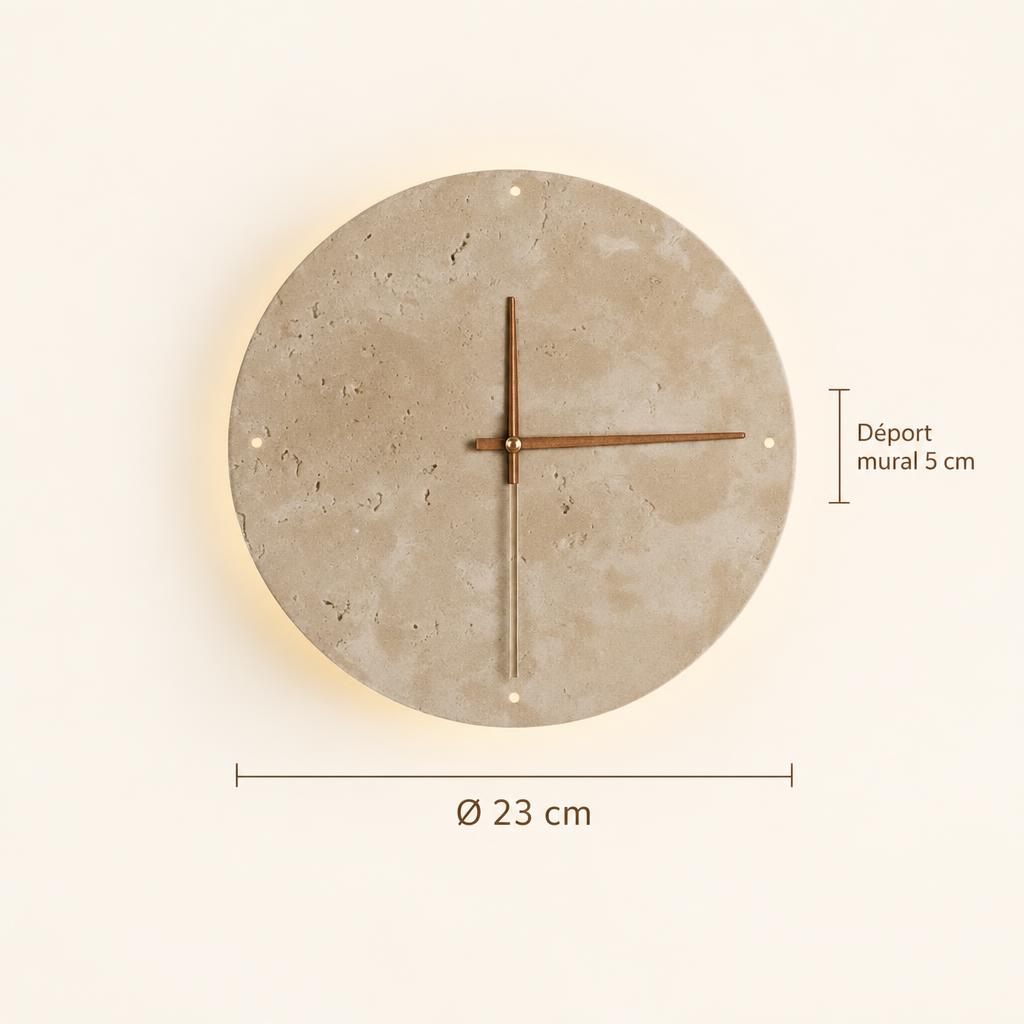 Dimensions de l'horloge Nara en travertin, diamètre 23 cm et déport mural 5 cm