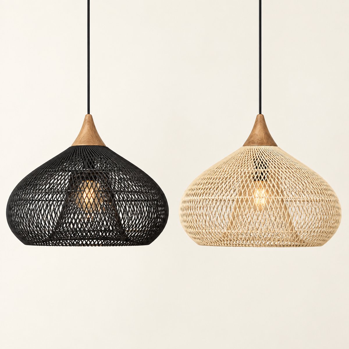 La suspension Nami en noir et en beige, côte à côte
